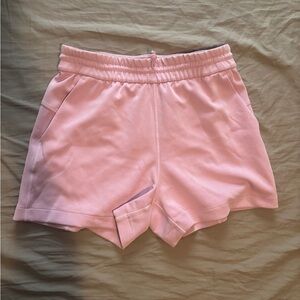 Lululemon Athletica Softstreme 4” Shorts. Size 6.